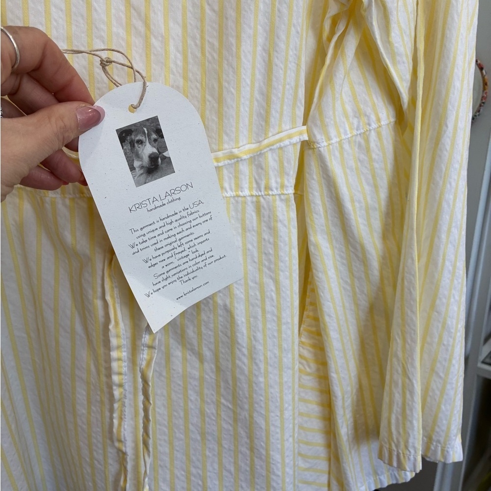 Krista Larson yellow and white pinwheel button down blouse NWT - Picture 9 of 10